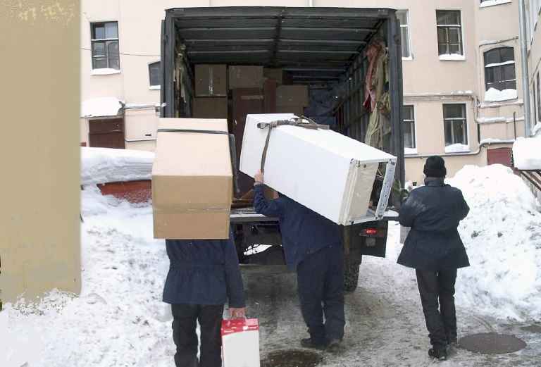 Перевозка личные вещи коробки диван кровать холодильник шкаф из Петрозаводска в Симферополя