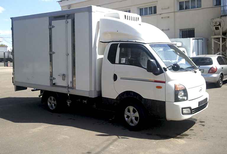 Заказать грузовой автомобиль для доставки вещей : Личные вещи, коробки и аппаратуру из Хабаровска в Владивосток