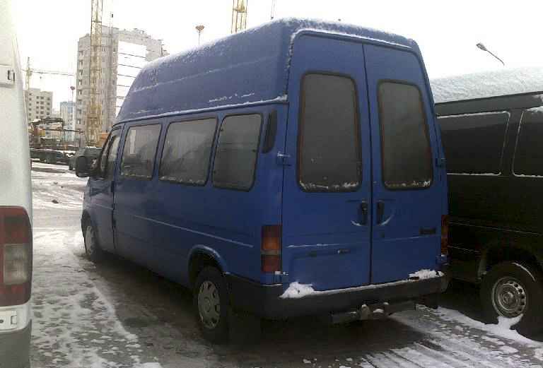 Заказ микроавтобуса из Златоуст в Серов