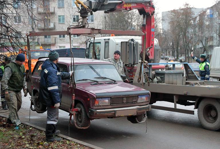 Эвакуатор для автомобиля из Дзержинского в Валуйки